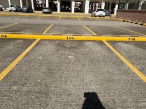 GATU DULCE junto playa, terraza, aire acc, parking, piscina , " Preferente mayores de 21 años y familias "