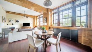 Landing Modern Apartment with Amazing Amenities (ID1214X607)