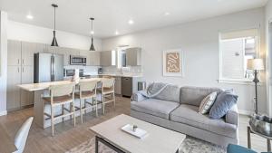 Landing Modern Apartment with Amazing Amenities (ID1370X309)