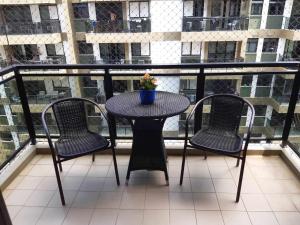 Apart na Praia da Barra da Tijuca ,Posto 6 Aptº inteiro para até 4 pessoas