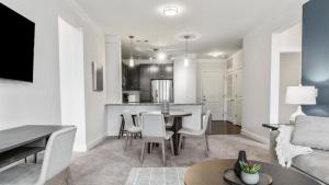 Landing Modern Apartment with Amazing Amenities (ID8773X70)