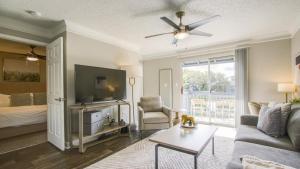 Landing Modern Apartment with Amazing Amenities (ID7937X85)