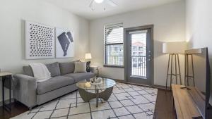 Landing Modern Apartment with Amazing Amenities (ID5987X04)