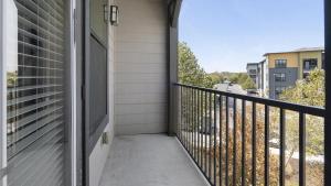Landing Modern Apartment with Amazing Amenities (ID5987X04)