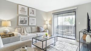 Landing Modern Apartment with Amazing Amenities (ID9454X04)