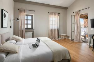 Rustic Villa Caltha with a pool