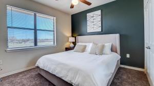 Landing Modern Apartment with Amazing Amenities (ID7692X68)