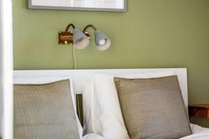 Retro Retreat with Modern Comforts