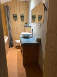 Maisons de vacances Joli gite chic et cosy entre mer et Narbonne : photos des chambres