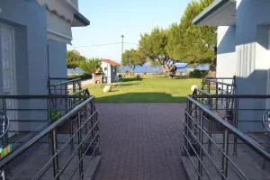 Akrogiali studios - Pappádhes