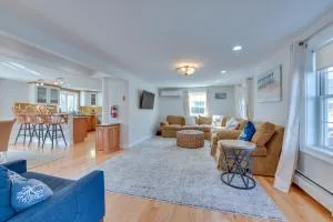 Downtown Ogunquit Home 1 Mi to Beach! - Ogunquit
