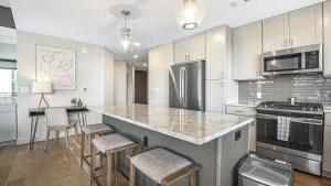 Landing Modern Apartment with Amazing Amenities (ID9007X79)