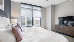 Landing Modern Apartment with Amazing Amenities (ID9007X79)