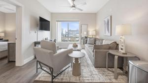 Landing Modern Apartment with Amazing Amenities (ID8931X32)