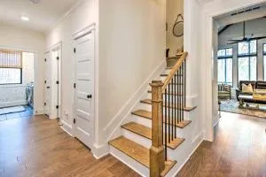 Lake Arrowhead Home w Hot Tub & Screened Porch - Rydal