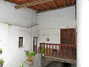 Charming house in Miranda do Corvo + Spacious terrace