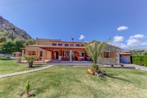 Villa Can Martin by Sealand Villas