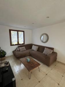 Maison avec grand jardin - Can Cando