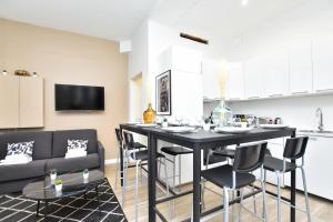 Modern 3BD for 8 guests in Bastille Voltaire