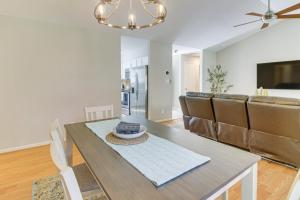 Lovely Charlotte Home with Yard 9 Mi to Uptown!