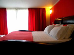 Village Mare Residences