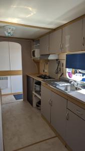 Mobil home avec terrasse camping du gouffre numéro 88 plougrescant