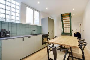 Place dItalie Modern & Renovated 3BD for 10guests