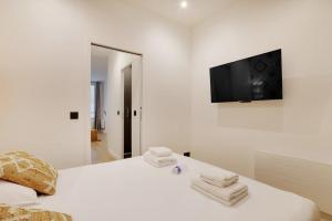 Place dItalie Modern & Renovated 3BD for 10guests