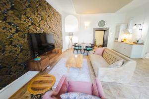 Opera apartments - Mestský palác