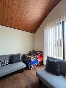 NEW! Luxurious Villa @ Vimala Hills (15 pax)