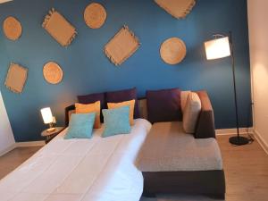 Complete Tranquil Apartment 10 Min to Parks Allows Pets, Resort-Style Amenities