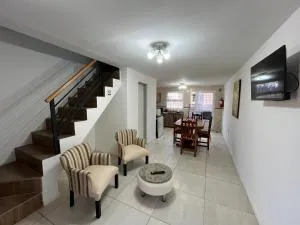 Del Camino. Hospedaje Temporal - Cutral-Có