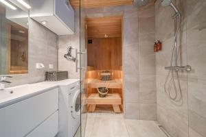 Levi Platinum Aurora