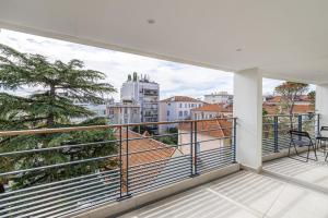 VILLA LERINS avec terrasse, haut standing et moderne
