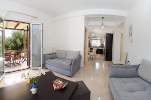 Regina Ioanna Villas
