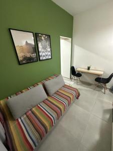 Acolhedor apartamento na quadra da praia