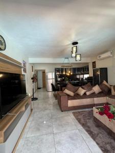 Coral Paradise Beach Villa E-05