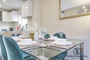 Stylish 3Bedrooms 2 Bath in Harold wood Romford