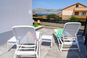 Luksusowy apartament z podgrzewanym basenem i widokiem na morze