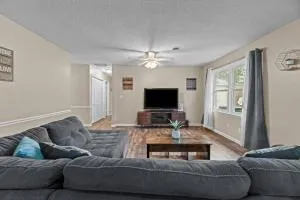 Semper Fi Serenity - هافلوك