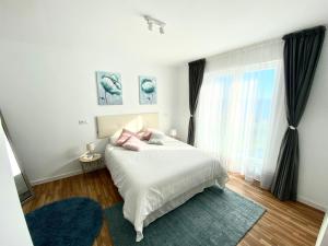 Apartamentos LAMAROSA -LAS PLAYAS