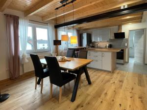 Helles ruhiges Appartement im Grünen
