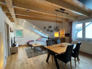 Helles ruhiges Appartement im Grünen