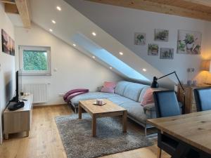 Helles ruhiges Appartement im Grünen