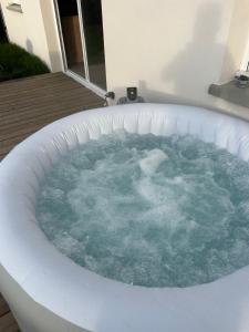 Aux portes de bordeaux Maison cocooning avec Piscine