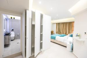 The Window Frame Studio - Easy Access to the Acropolis & Athens City Center