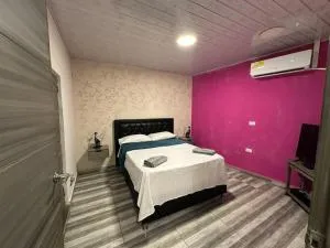 Casa y Apartaestudio de Betty con aire acondicionado - Cachipay