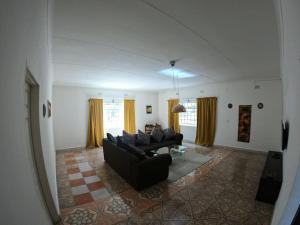 Jacobsen Bungalow in Maun, Boronyane