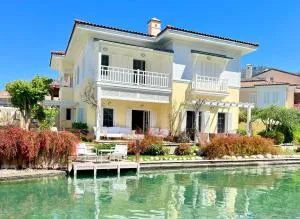 Portville 120 Stunning Corner Villa in Portville w/Canal Access in Gocek - İnlice