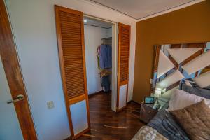Top floor apt wBalcony in El Poblado
